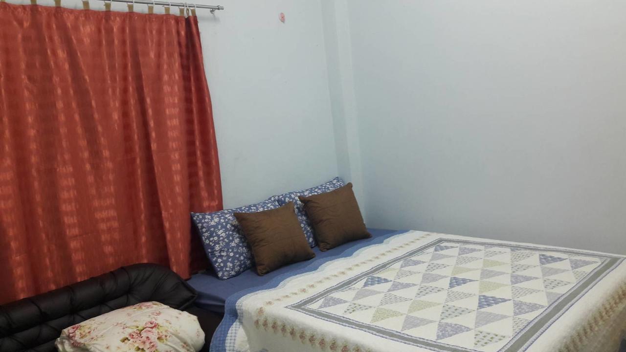 Win House Hotel Банкок Екстериор снимка